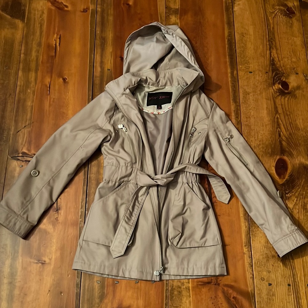 Betsy Johnson short trench